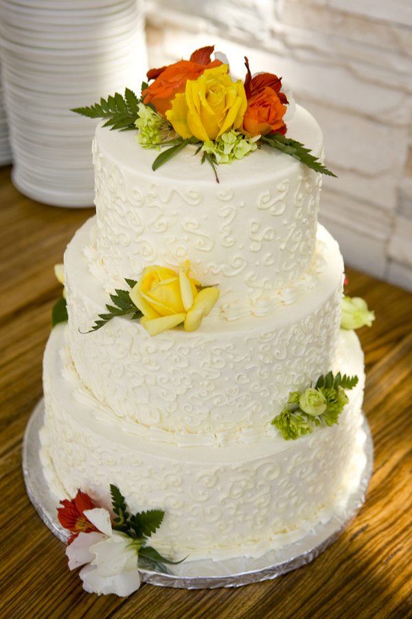 Cameo custombakes beautiful eyeappealing wedding and birthday cakes to 